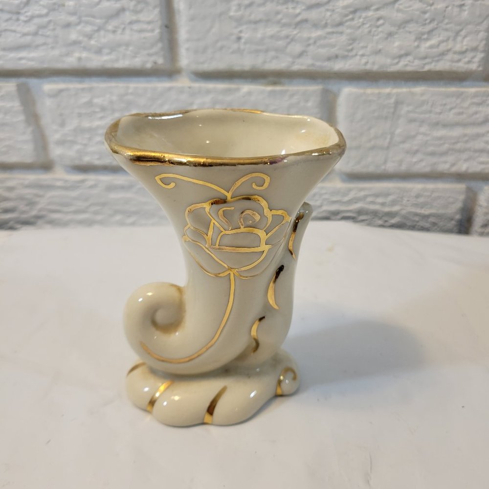 Vintage Cornucopia Sweethrart Vase with Gold Trim. - #857